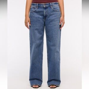 Abercrombie & Fitch The ‘90s Baggy Low Rise Jean Medium Wash